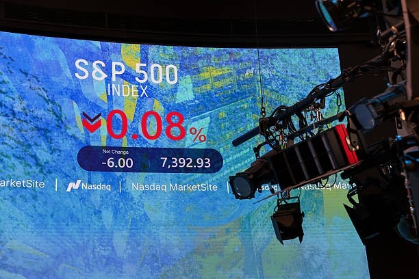S&P 500 e Nasdaq caem enquanto investidores aguardam inflação e SpaceX